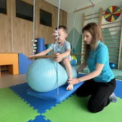 Integracja Sensoryczna Bemowo: Jak pomóc dziecku? Diagnoza i Terapia