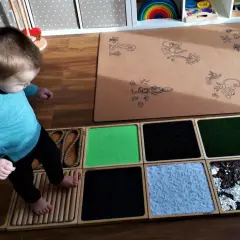 Ścieżka sensoryczna: Klucz do rozwoju dziecka? Zrób to sam!