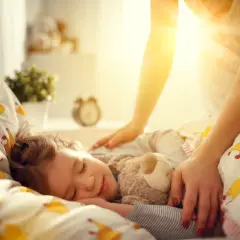Samodzielne zasypianie: Koniec walki o sen? Skuteczny poradnik.