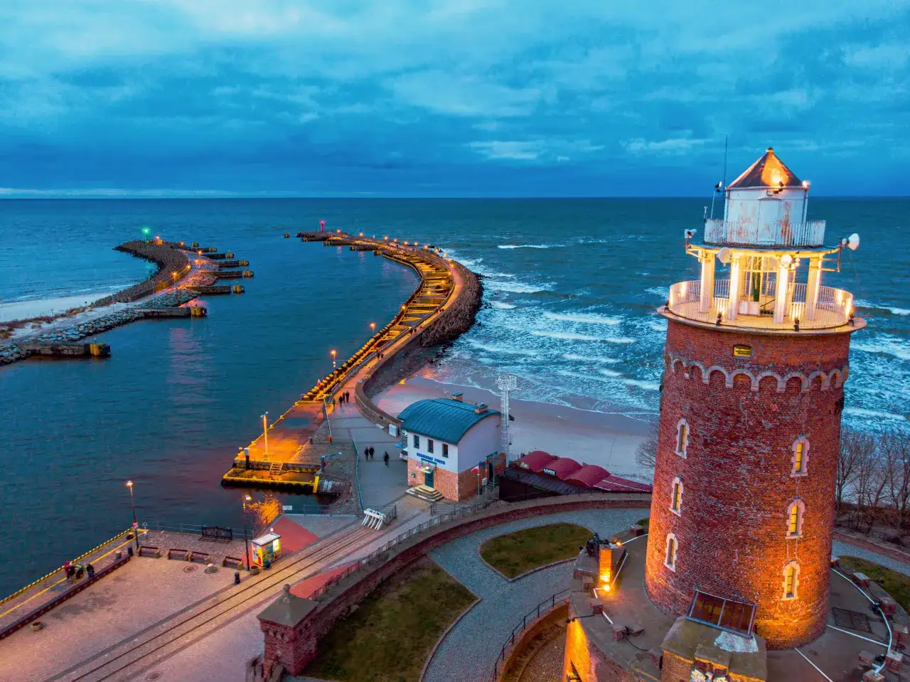 Latarnia morska w Kołobrzegu zimą