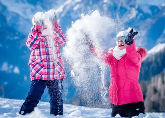 Gdzie na weekend z dzieckiem zimą? Góry, miasta, termy gotowe plany!